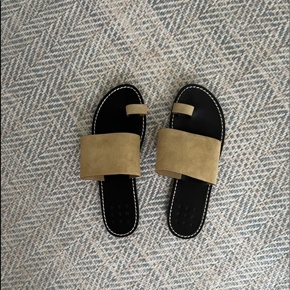 TRADEMARK sandals size 7